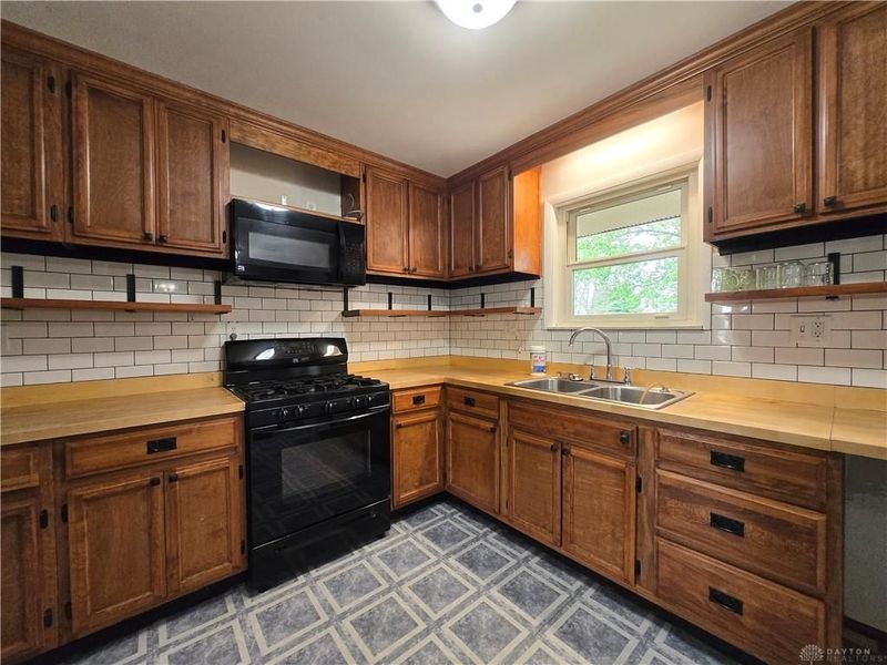 5430 David Drive, Tipp City, OH 45371 Photo 11