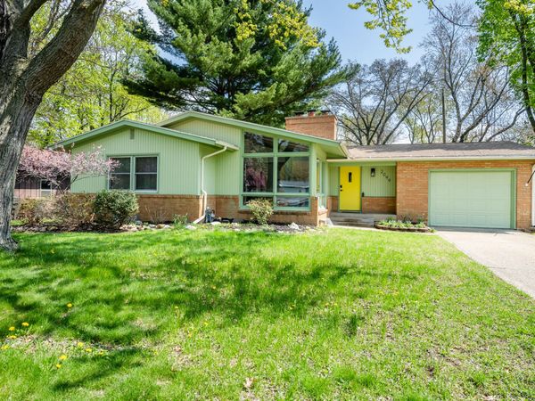 2099 Russell Road, Benton Harbor, MI 49022