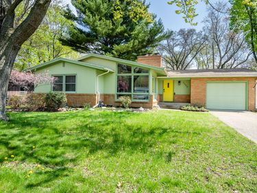 2099 Russell Road, Benton Harbor, MI 49022