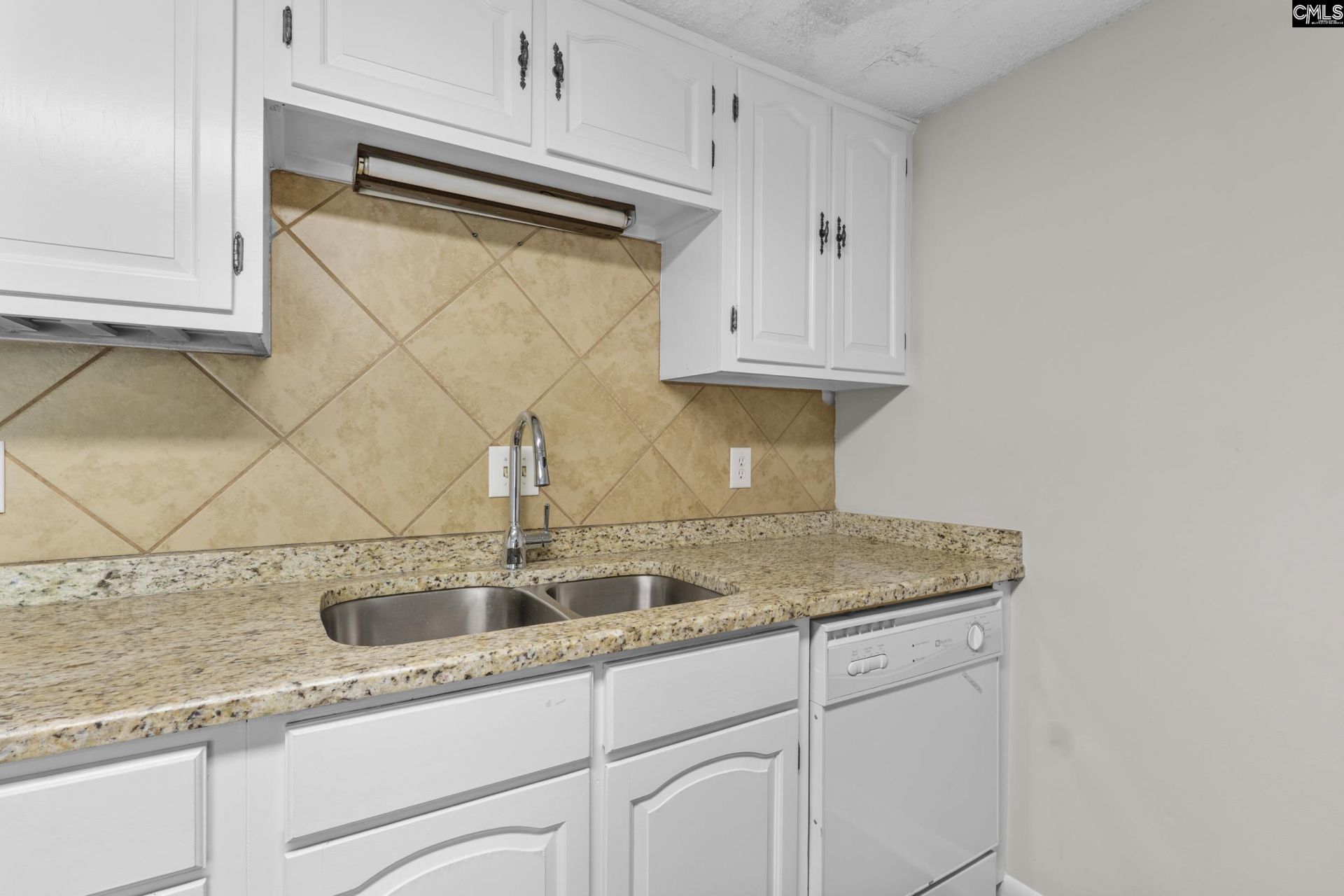 157 Jefferson Place  Photo 10