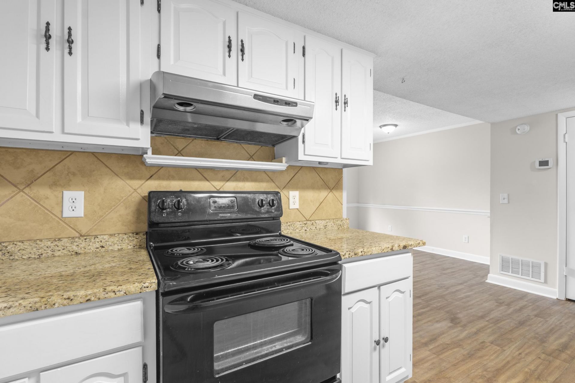 157 Jefferson Place  Photo 11