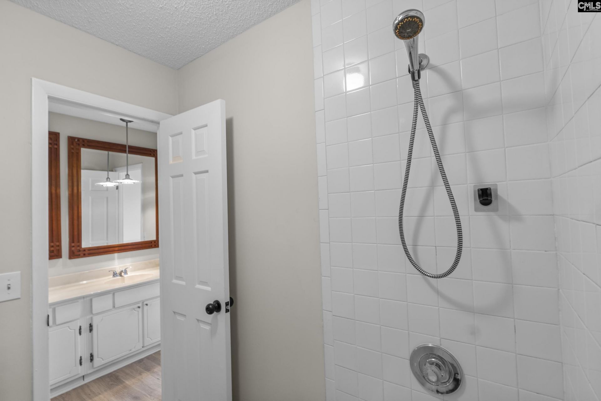 157 Jefferson Place  Photo 14