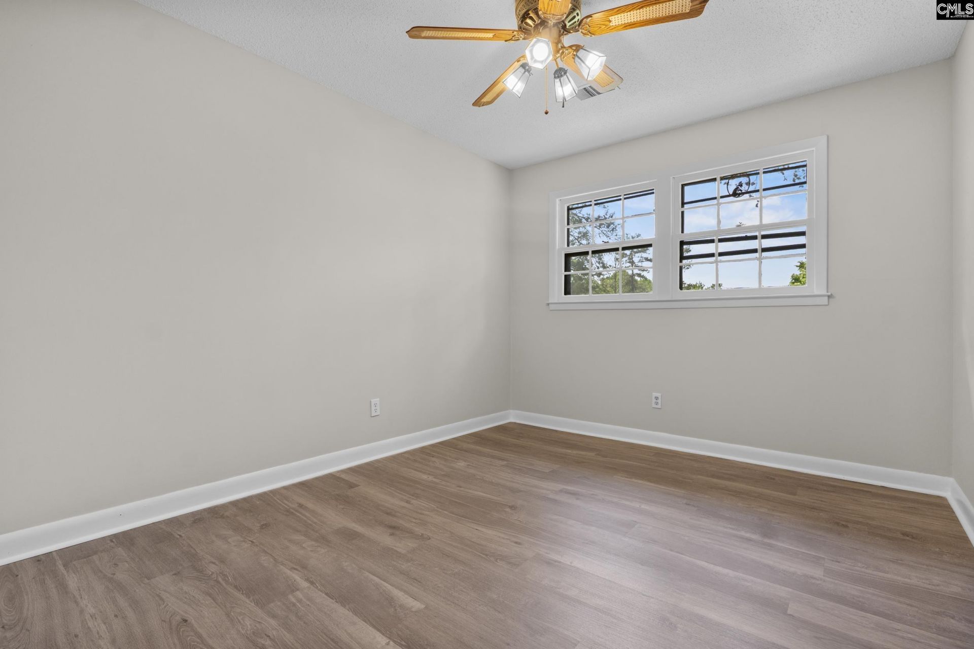 157 Jefferson Place  Photo 17