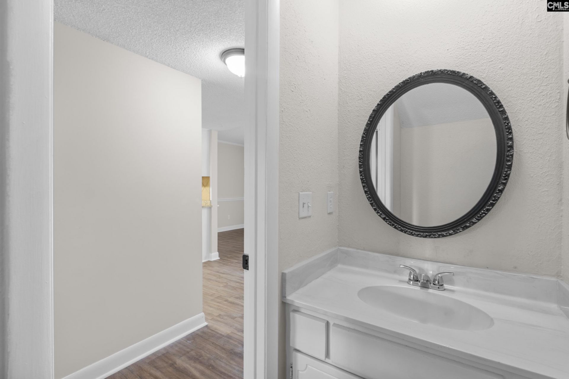 157 Jefferson Place  Photo 21