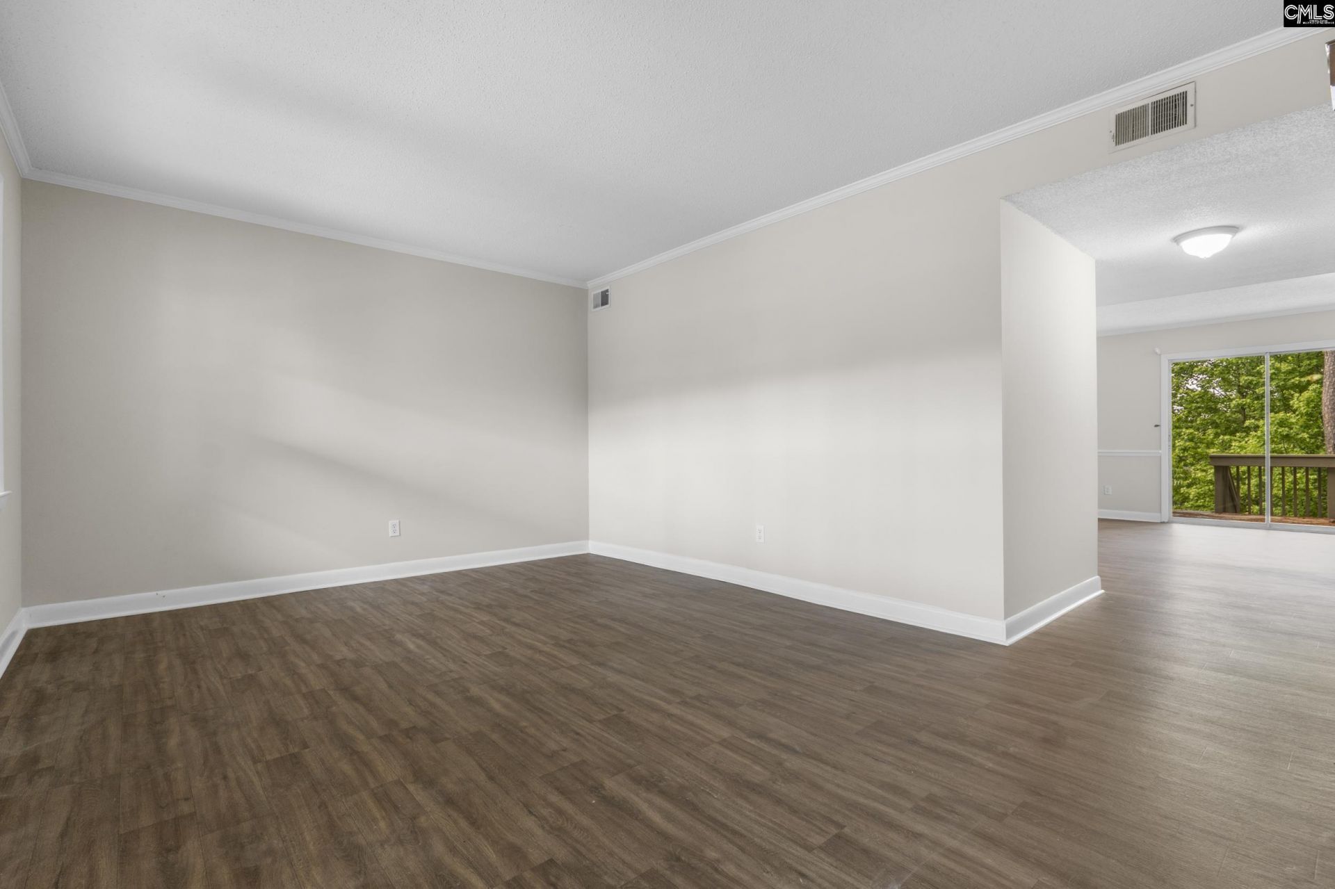 157 Jefferson Place  Photo 5