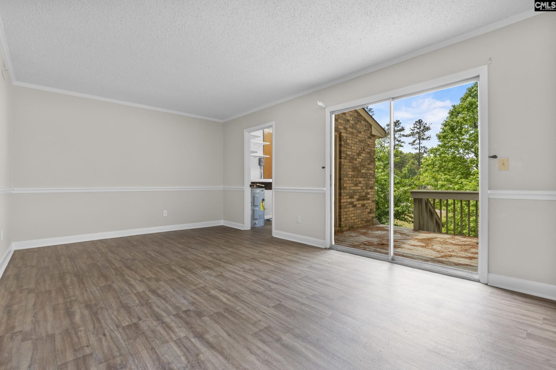 157 Jefferson Place  Photo 7