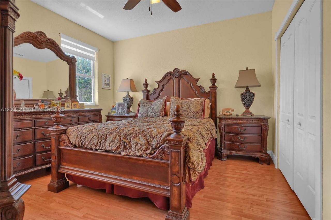6114 SW 158th Pass , Miami, FL 33193 Photo