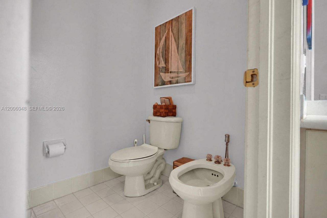 6114 SW 158th Pass , Miami, FL 33193 Photo