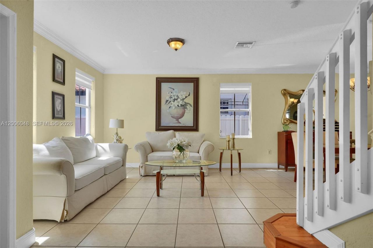 6114 SW 158th Pass , Miami, FL 33193 Photo