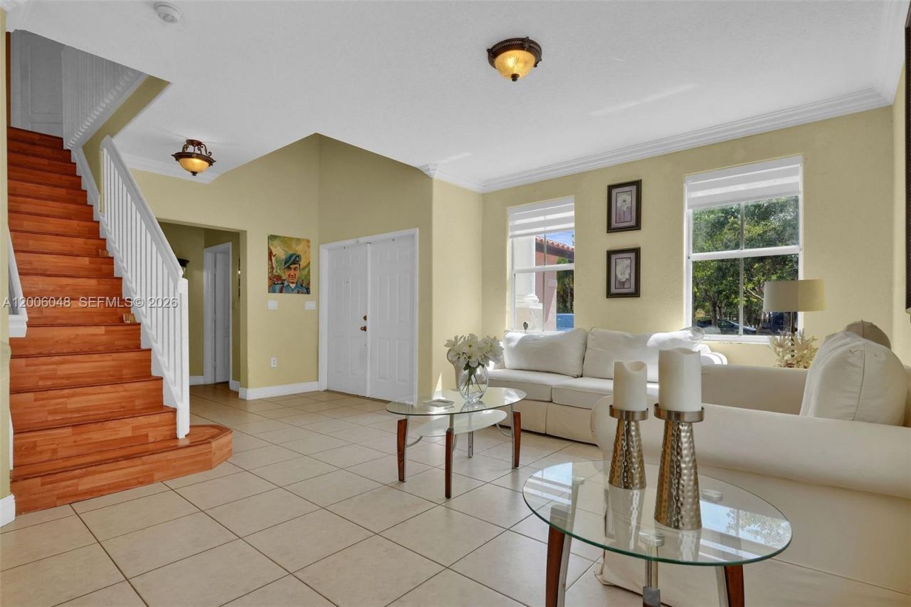 6114 SW 158th Pass , Miami, FL 33193 Photo