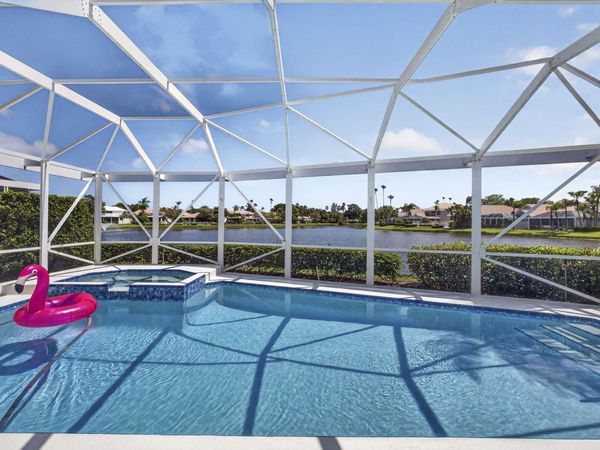 216 Eagleton Lake Boulevard, Palm Beach Gardens, FL 33418