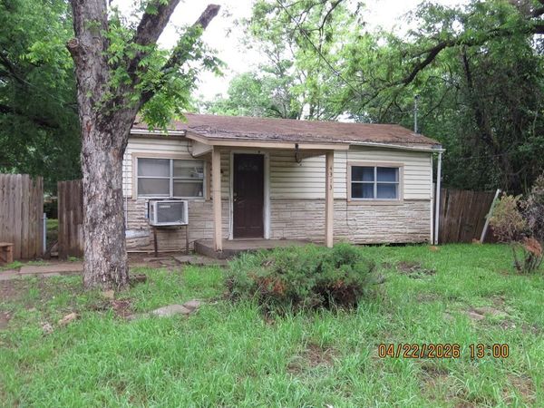 4313 Goddard Road , Fort Worth, TX 76111