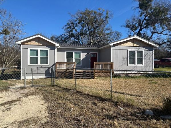 146 Owl Hollow Road , Blum, TX 76627