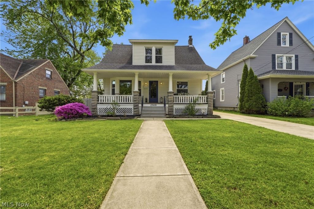 17609 Larchwood Avenue, Cleveland, OH 44135 Main Photo