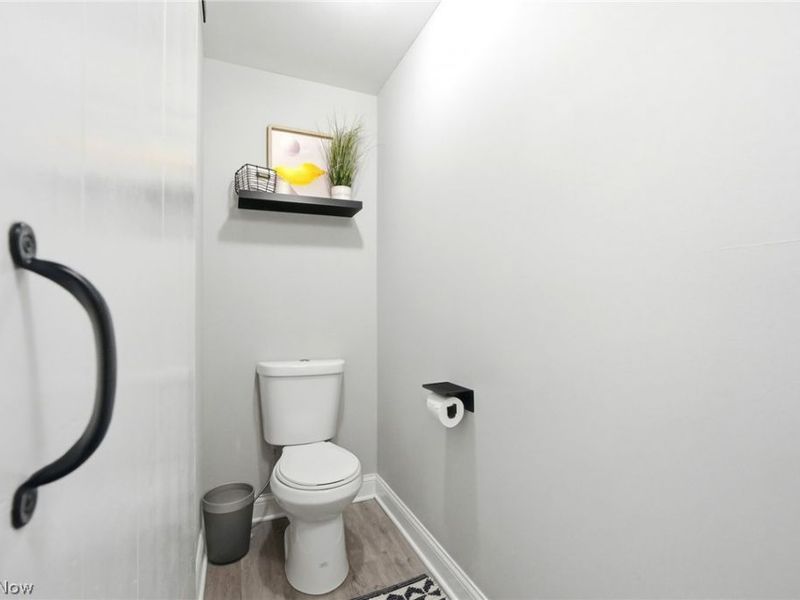 17609 Larchwood Avenue, Cleveland, OH 44135 Photo 22