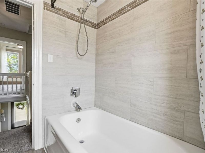 17609 Larchwood Avenue, Cleveland, OH 44135 Photo 26