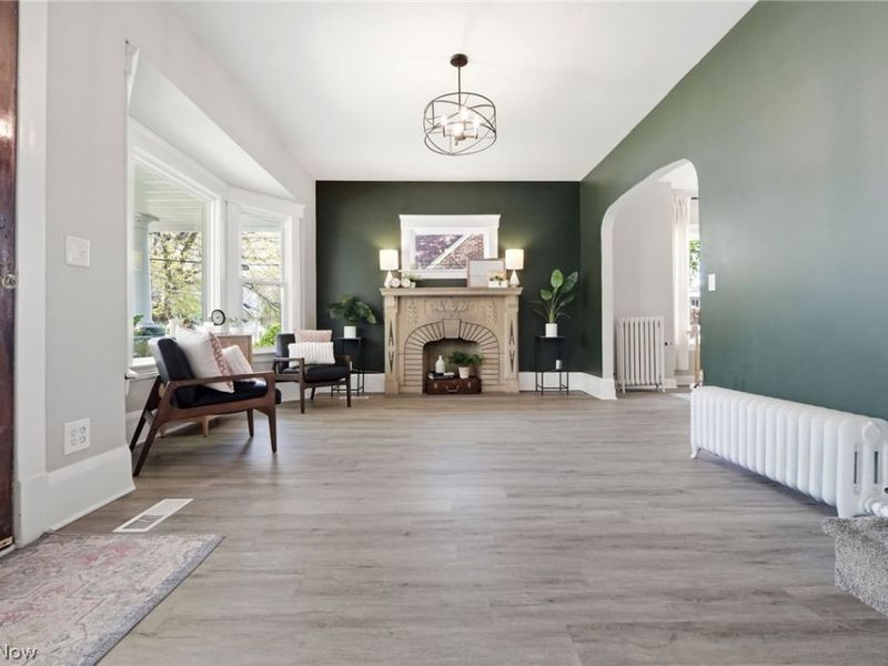 17609 Larchwood Avenue, Cleveland, OH 44135 Photo 3