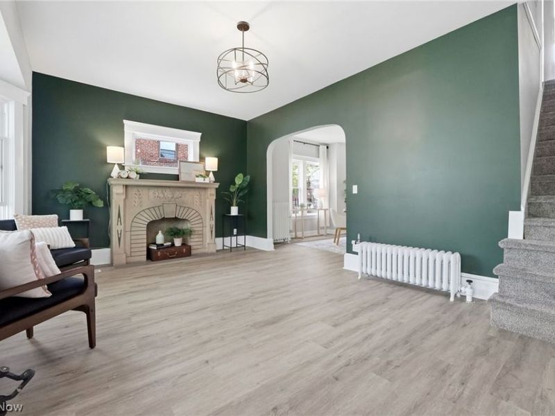 17609 Larchwood Avenue, Cleveland, OH 44135 Photo 9