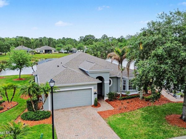 348 Gardendale Circle SE, Palm Bay, FL 32909