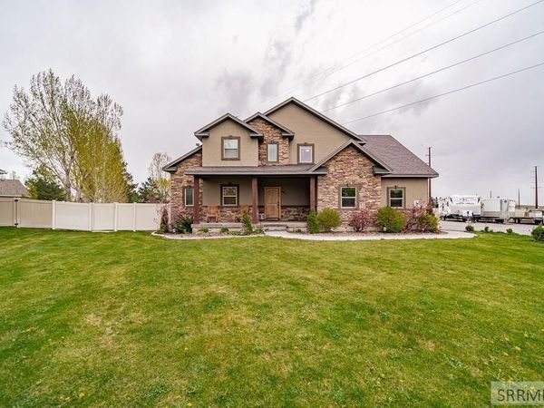 2424 E Timberview Circle, IDAHO FALLS, ID 83401