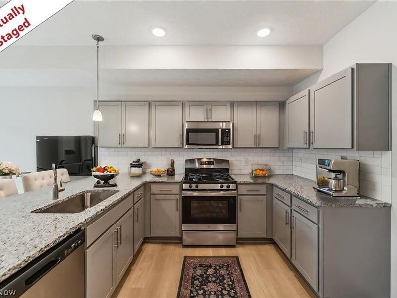 3508 Bushwillow Drive, Green, OH 44685 Photo 15