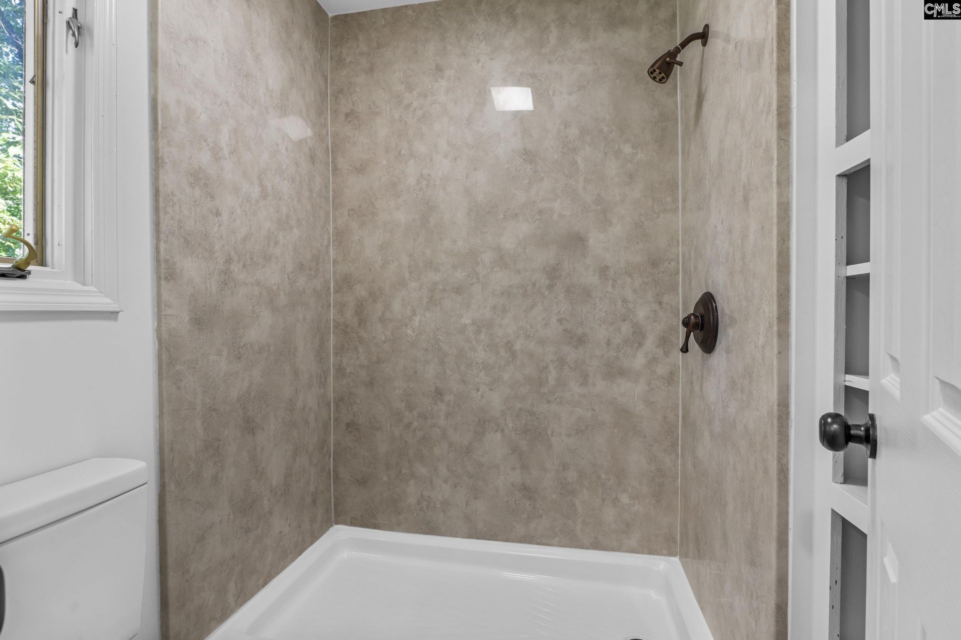 243 Bishopgate Road  Photo 26