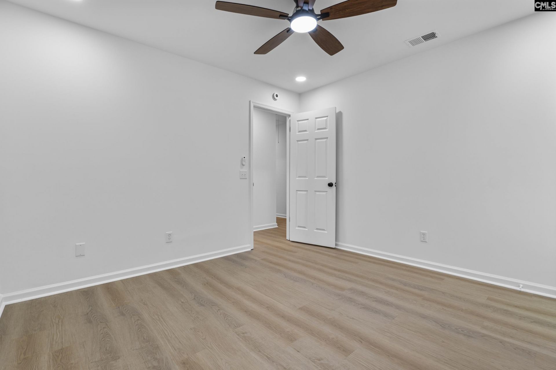 243 Bishopgate Road  Photo 31