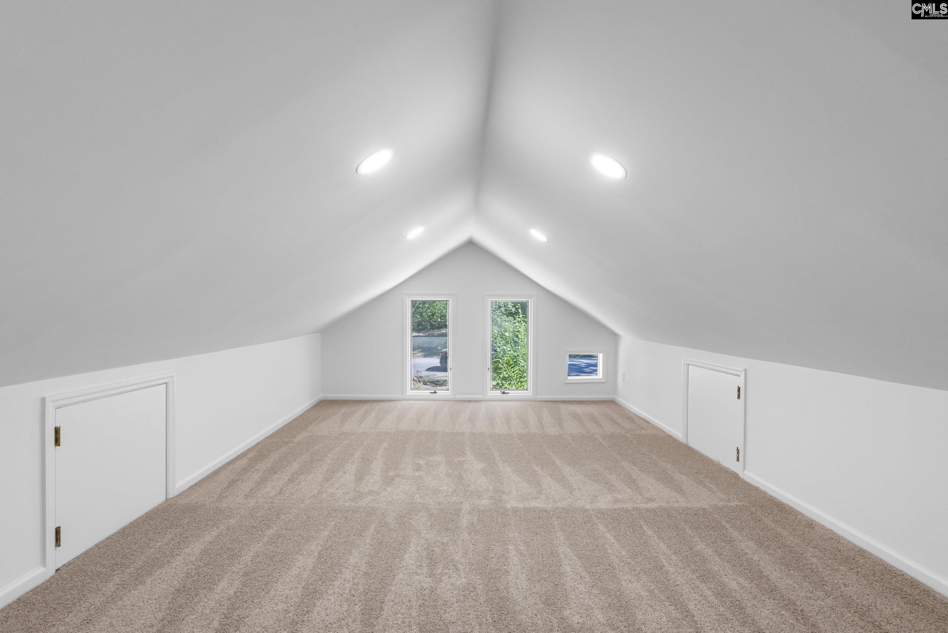 243 Bishopgate Road  Photo 37