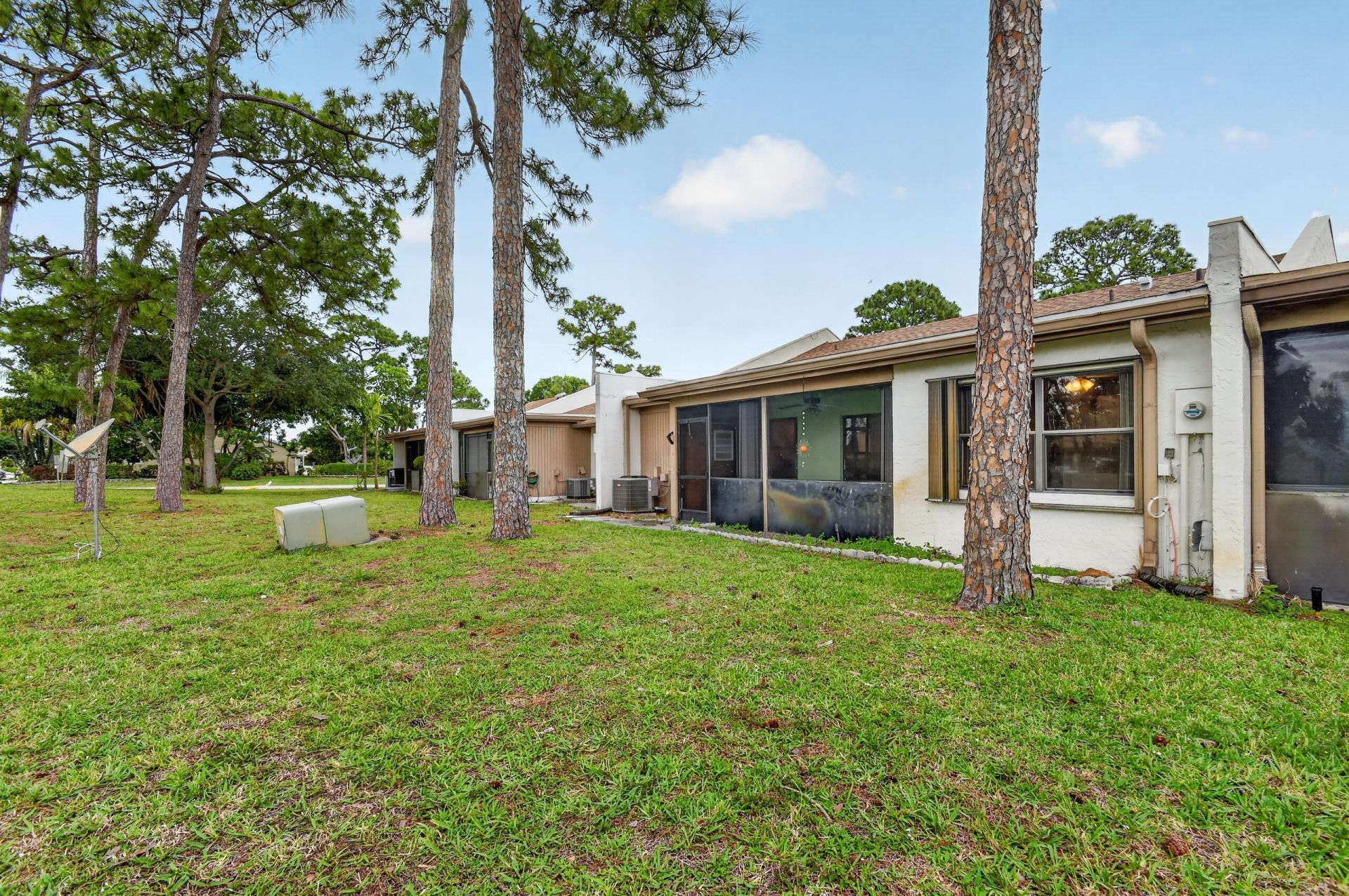 6105 Fairfield Circle, Greenacres, FL 33463 Photo