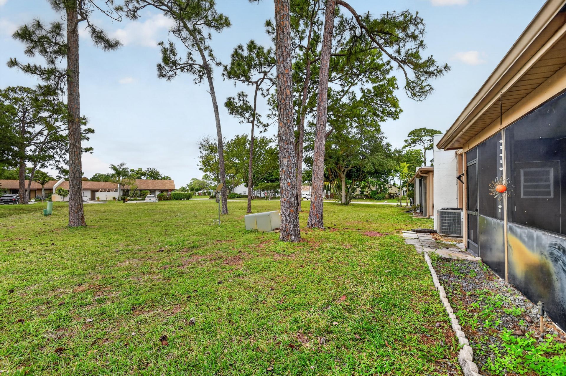 6105 Fairfield Circle, Greenacres, FL 33463 Photo