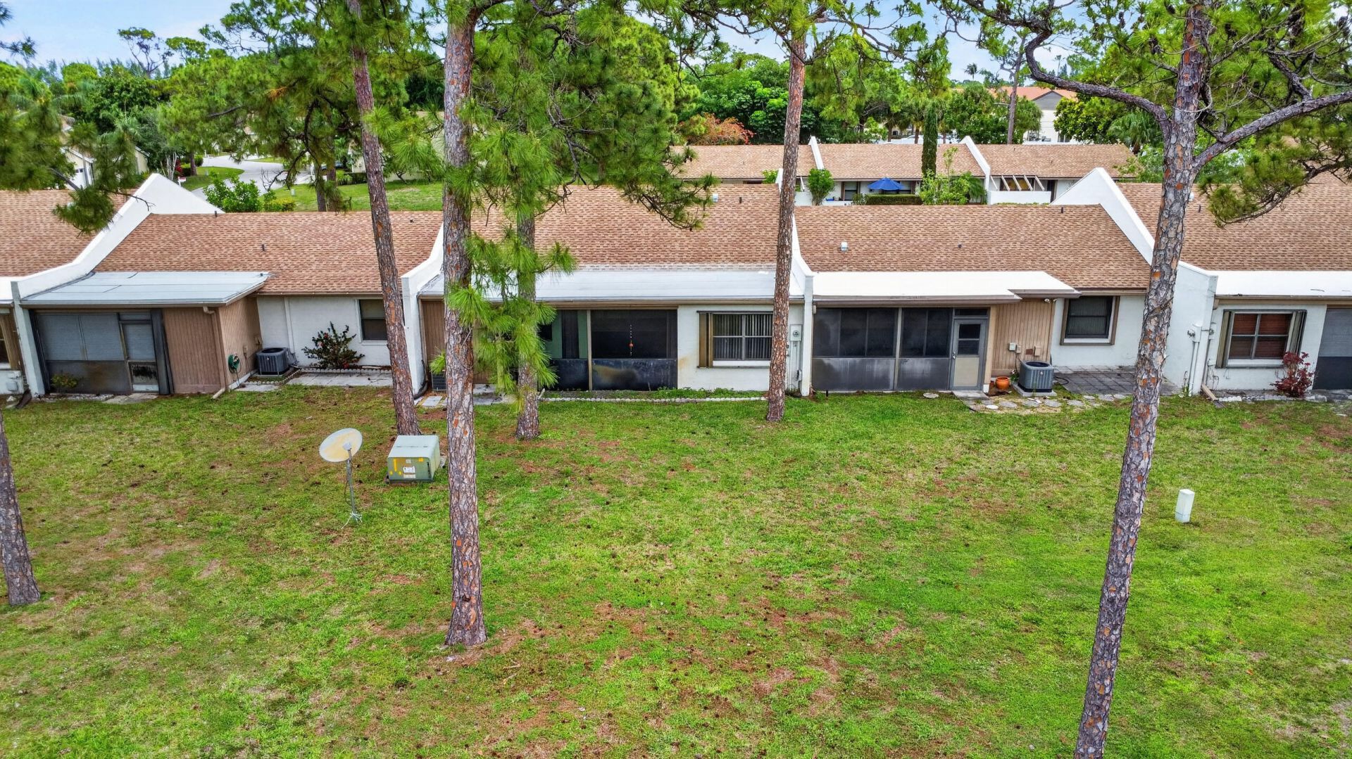 6105 Fairfield Circle, Greenacres, FL 33463 Photo