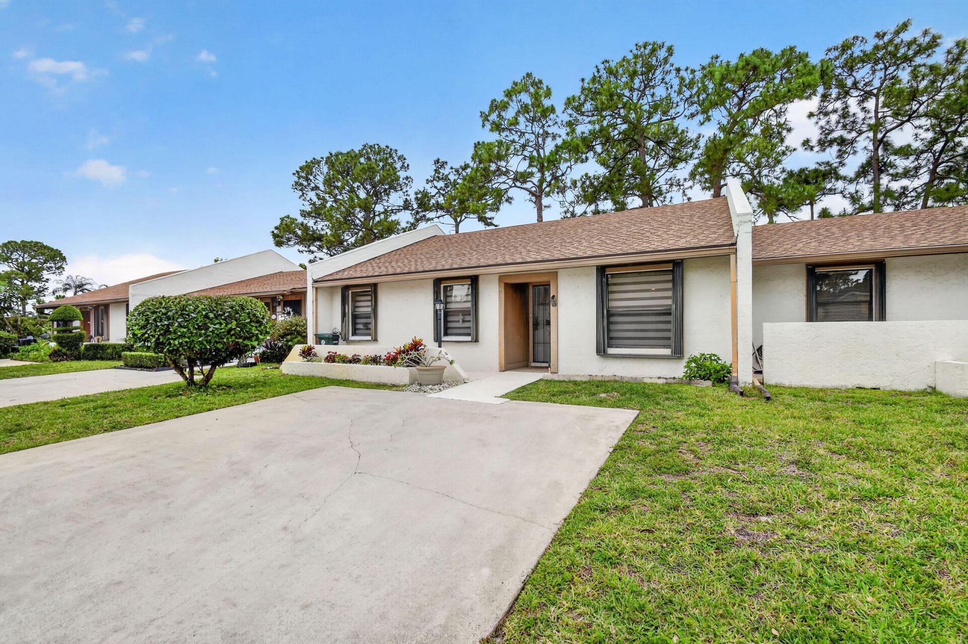 6105 Fairfield Circle, Greenacres, FL 33463 Photo