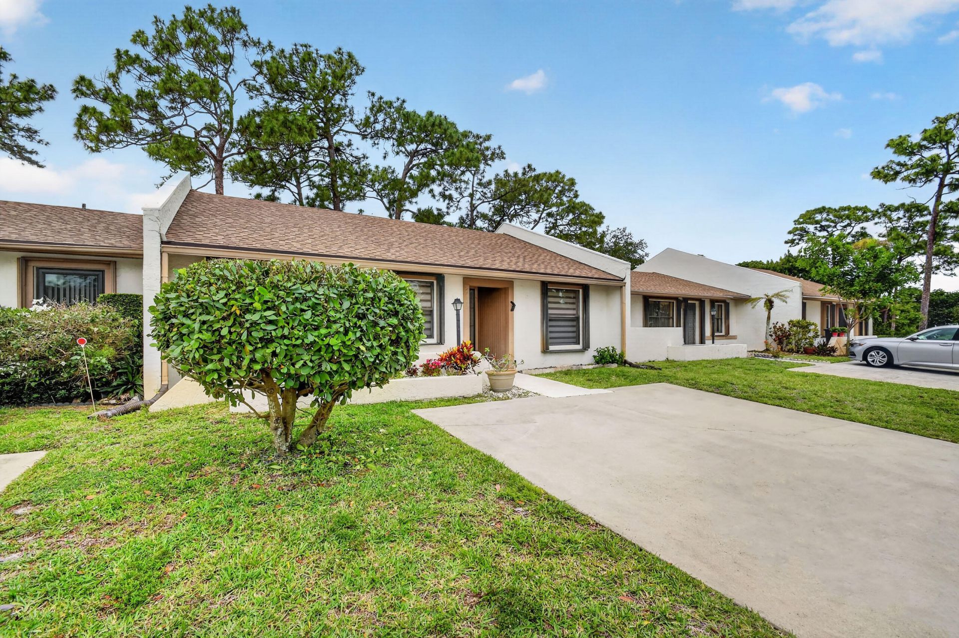 6105 Fairfield Circle, Greenacres, FL 33463 Photo