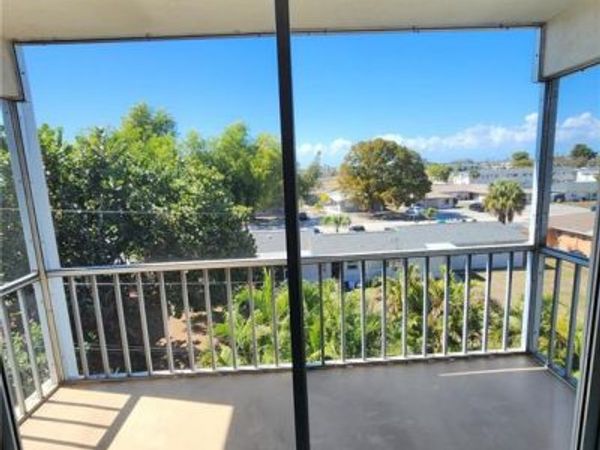 4906 Victoria DR , Unit 404, CAPE CORAL, FL 33904