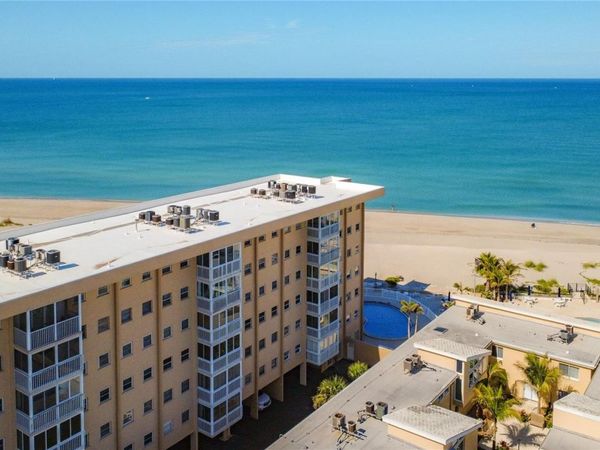 1255 TARPON CENTER DRIVE , Unit 510, VENICE, FL 34285