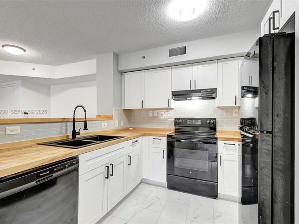 7808 Sonoma Springs Cir , Unit 204, Lake Worth, FL 33463