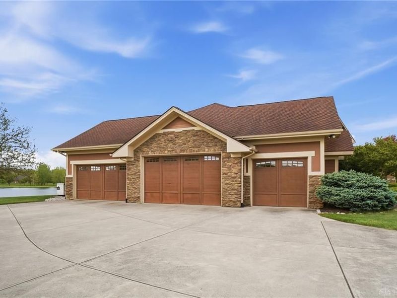 9606 Piqua Lockington Road, Piqua, OH 45356 Photo 12