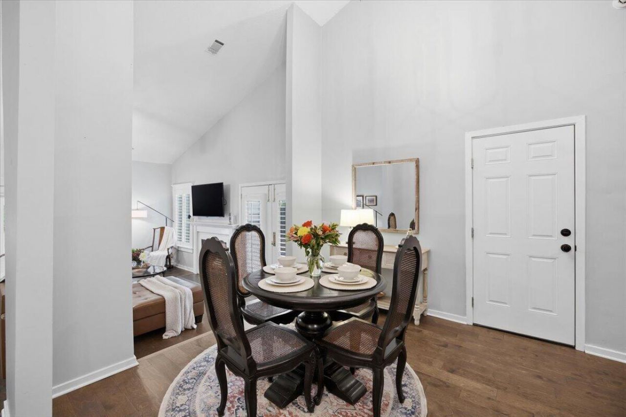 7818 Racquet Road Photo 12