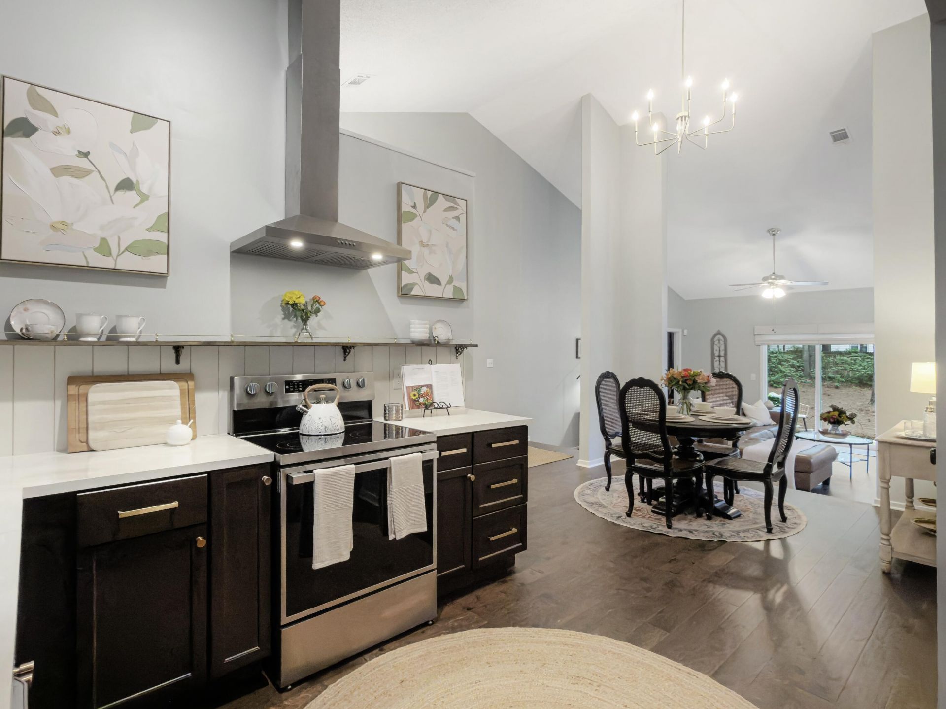 7818 Racquet Road Photo 2