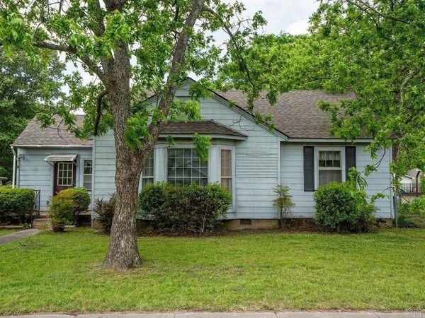 404 W Curran Street, Des Arc, AR 72040