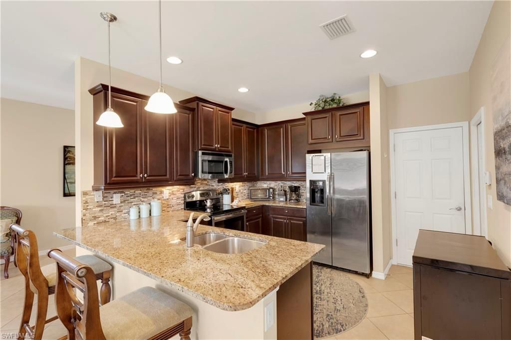 15116 Summit Place Cir, Unit 213, Naples, FL 34119 Photo