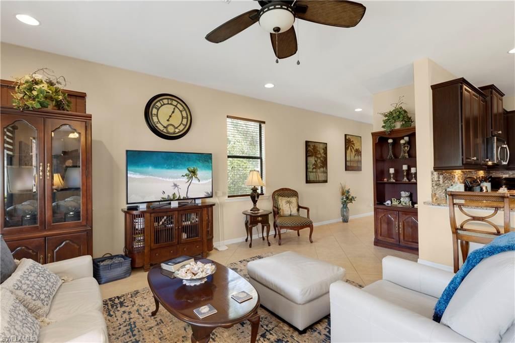 15116 Summit Place Cir, Unit 213, Naples, FL 34119 Photo