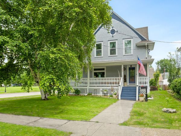 429 9th Avenue S, Fargo, ND 58103