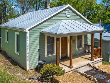 214 Maury St , Lexington, VA 24450