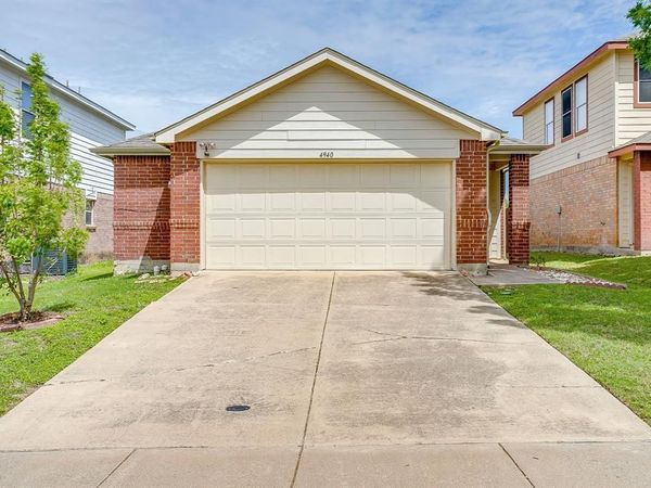 4940 Waterford Drive , Fort Worth, TX 76179