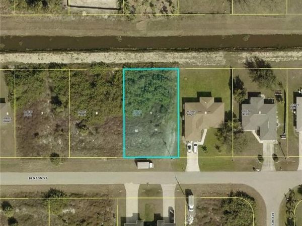 5038 Benton ST , LEHIGH ACRES, FL 33971