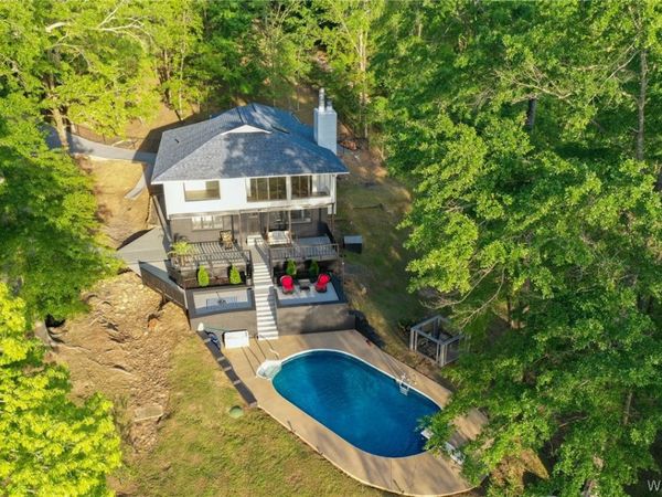 15710 Edwardian Drive, Northport, AL 35475