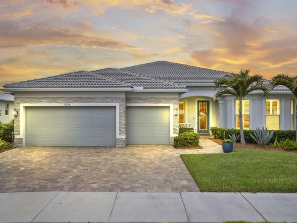 9271 Sinoper Lane, Port St. Lucie, FL 34987