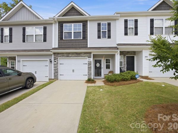 10041 Brittondale Lane, Charlotte, NC 28215