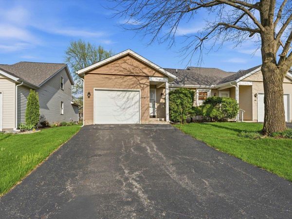 2022 Poppy Court, Mishawaka, IN 46544